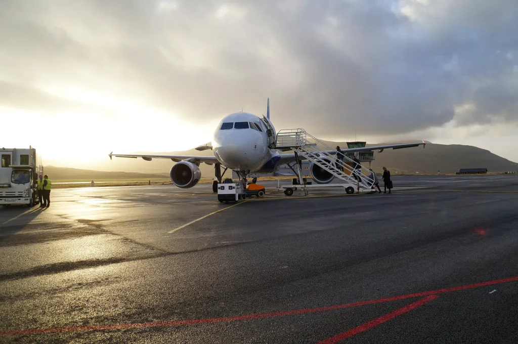 Avion Atlantic Airwaysa na aerodromu Vágar, Farska Ostrva